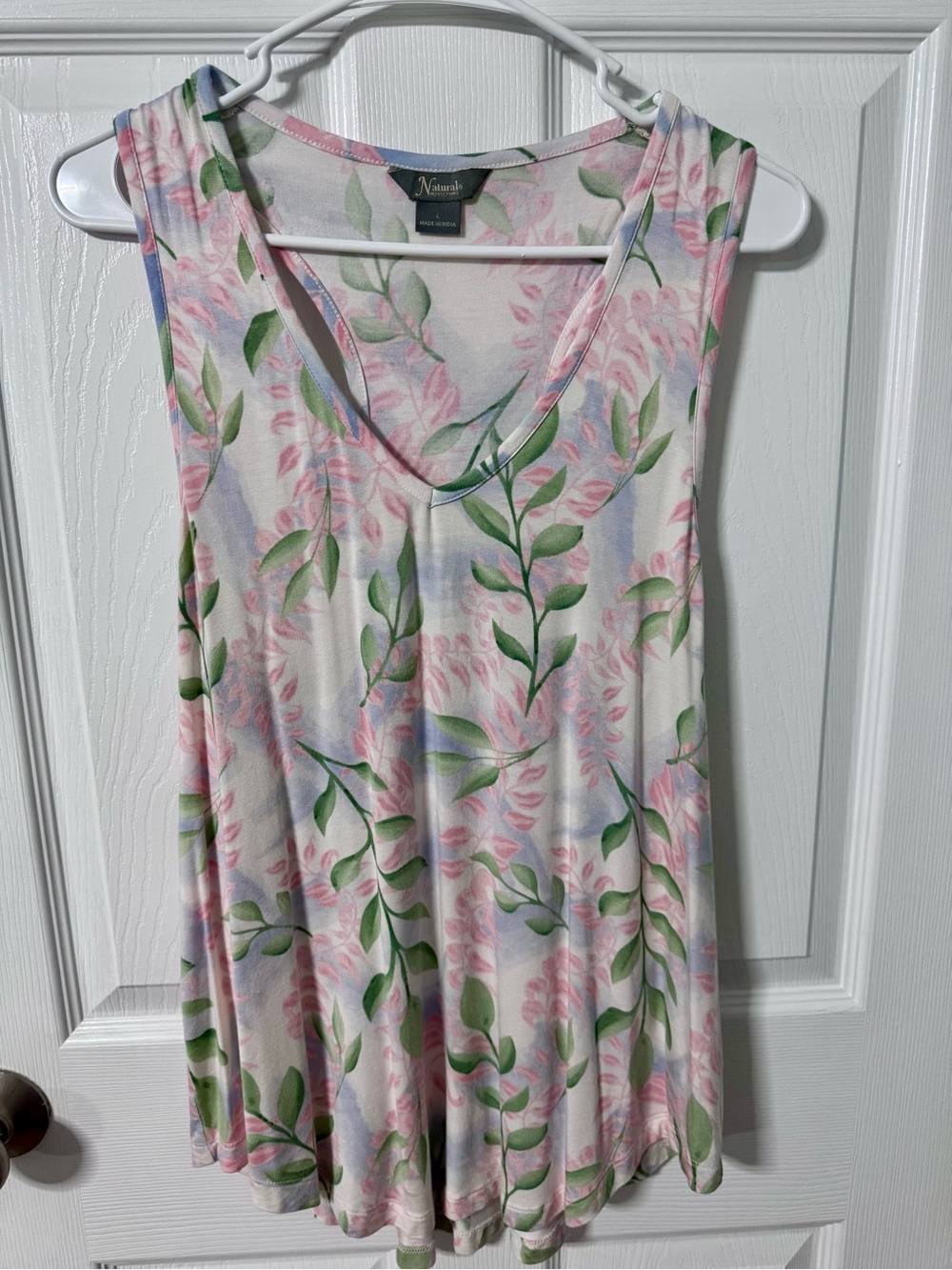 Natural Reflections Floral Leaf Print Tank Top in Pink and Green